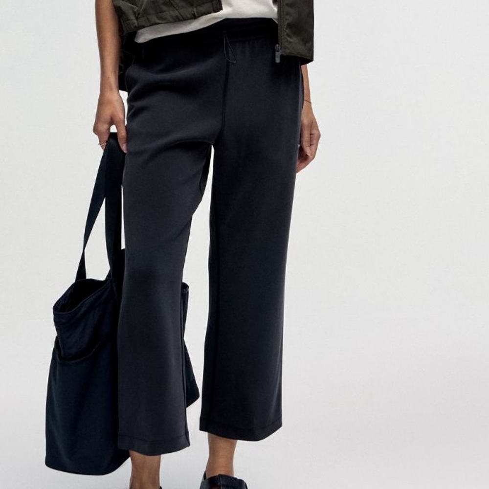 Lululemon cropped softstreme pmts